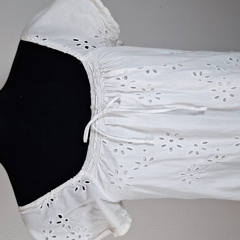 American Eagle Outfitters Size 6  White Lined Eyelet Summer Beach Cruise Dress